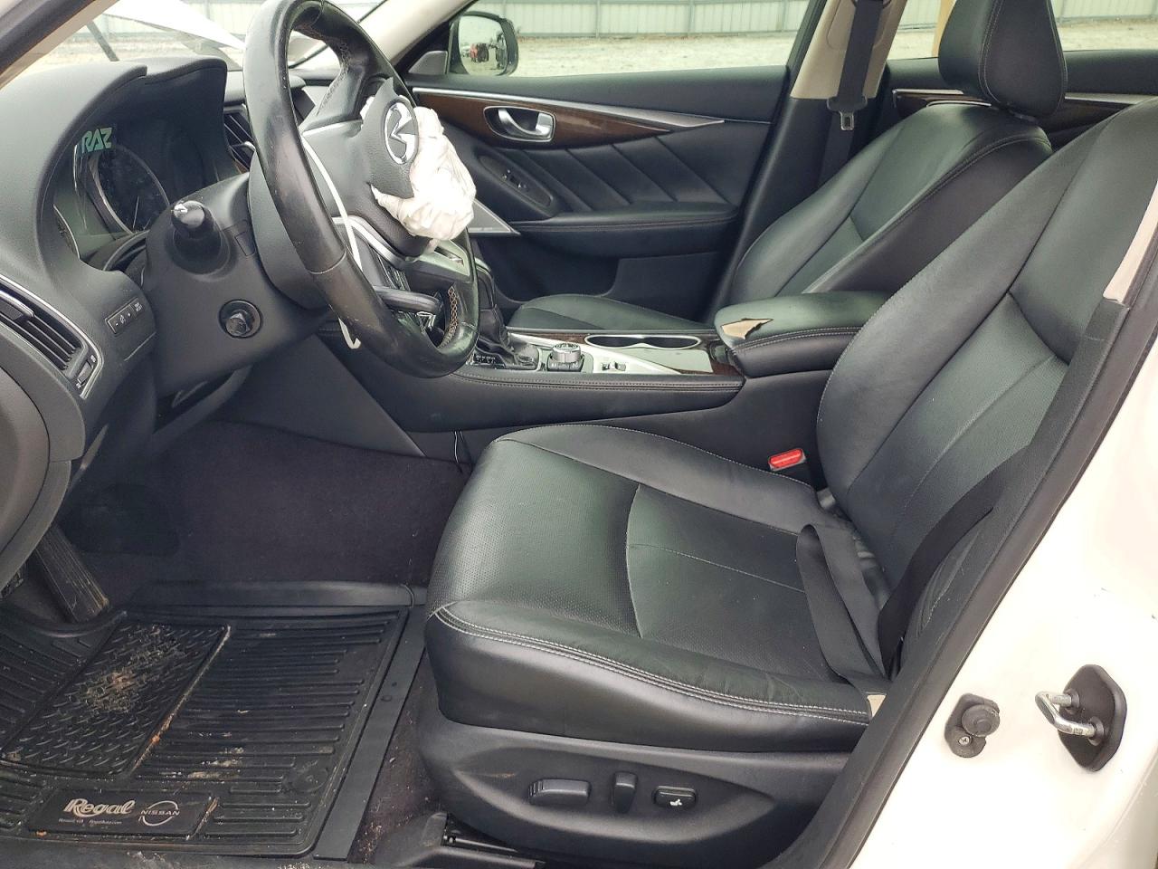 2018 INFINITI Q50 3.0T LUXE photo 7