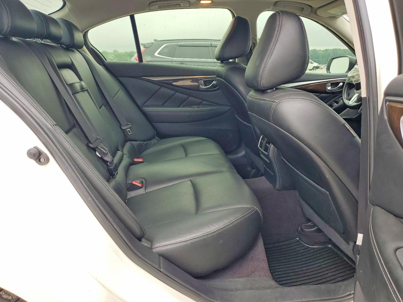 2018 INFINITI Q50 3.0T LUXE photo 10