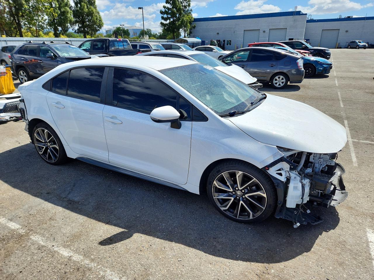 2020 TOYOTA COROLLA SE photo 10