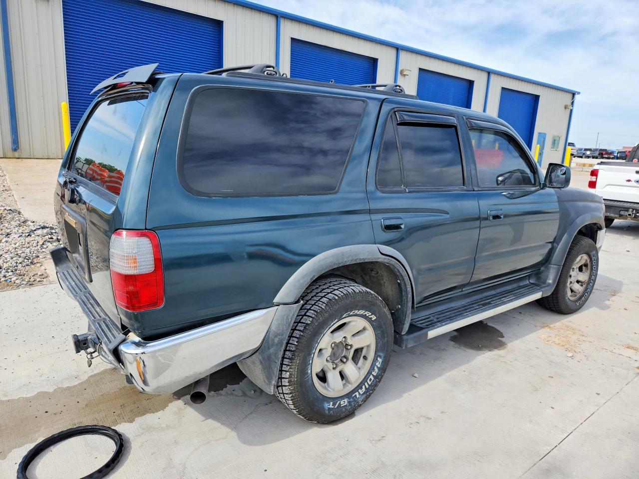 1997 TOYOTA 4RUNNER SR5 photo 3