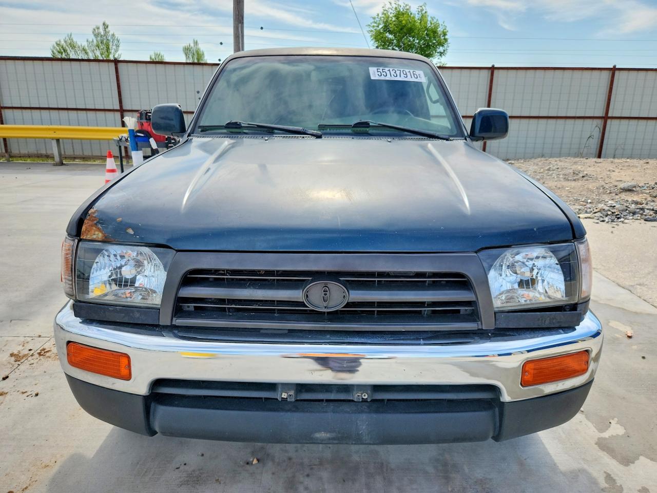 1997 TOYOTA 4RUNNER SR5 photo 5