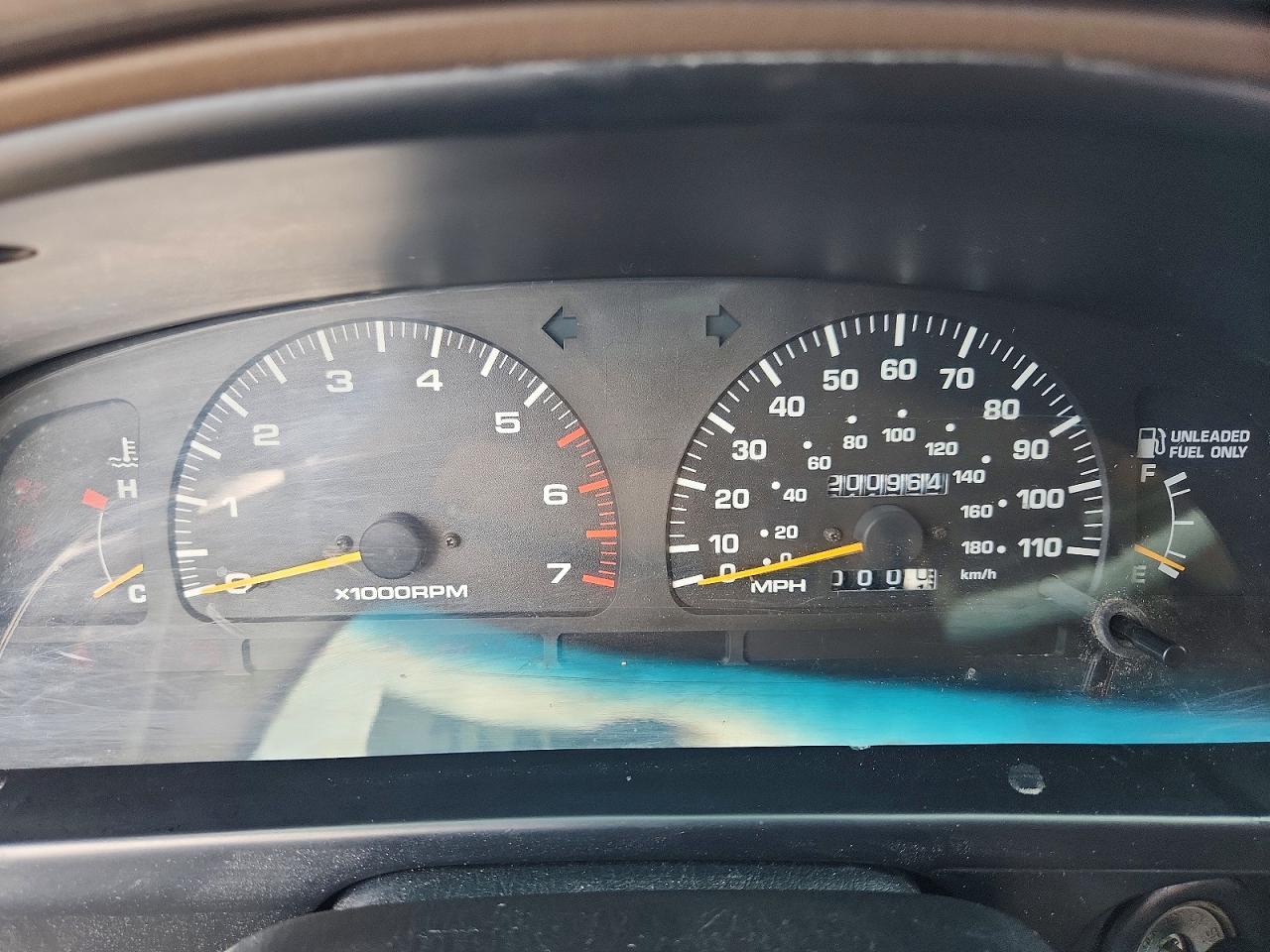 1997 TOYOTA 4RUNNER SR5 photo 9