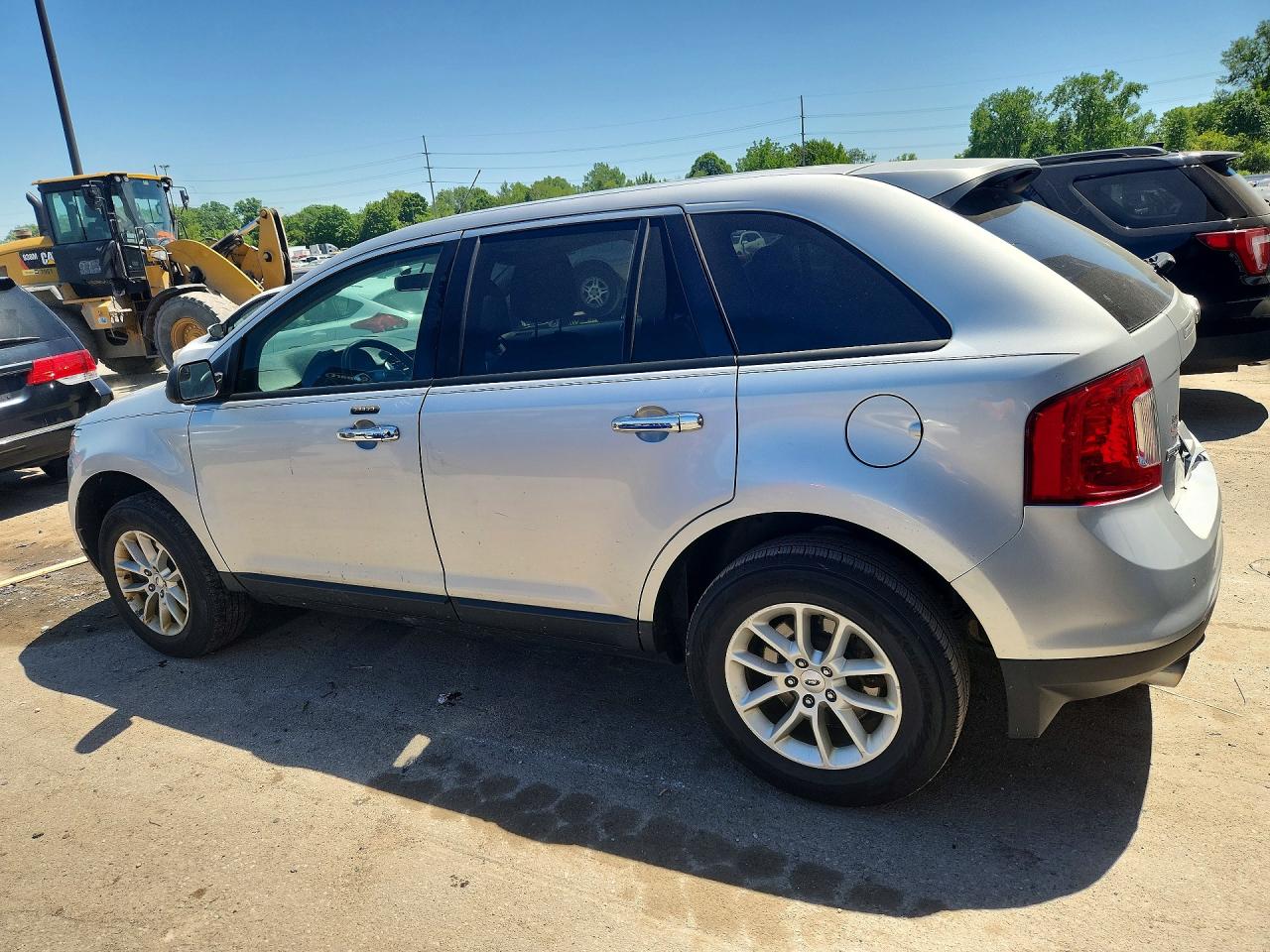 2014 FORD EDGE SE photo 4