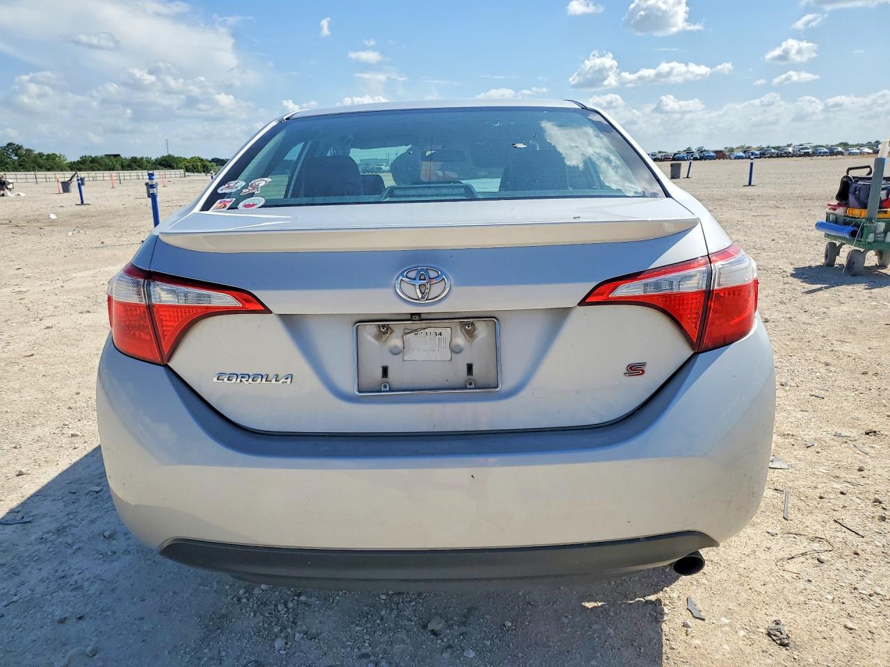 2016 TOYOTA COROLLA S PLUS photo 11