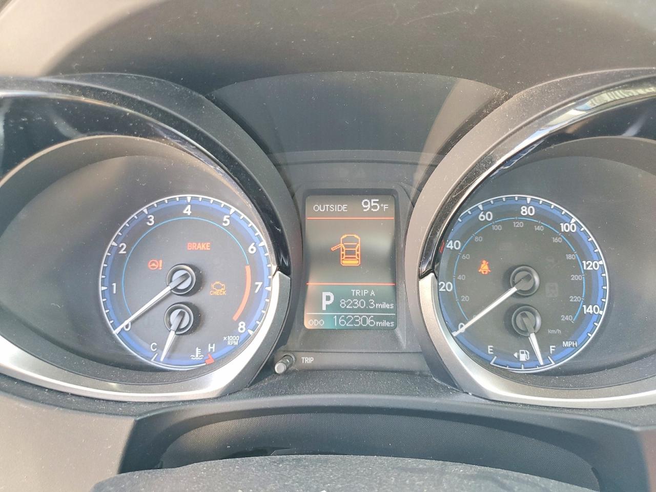 2016 TOYOTA COROLLA S PLUS photo 17
