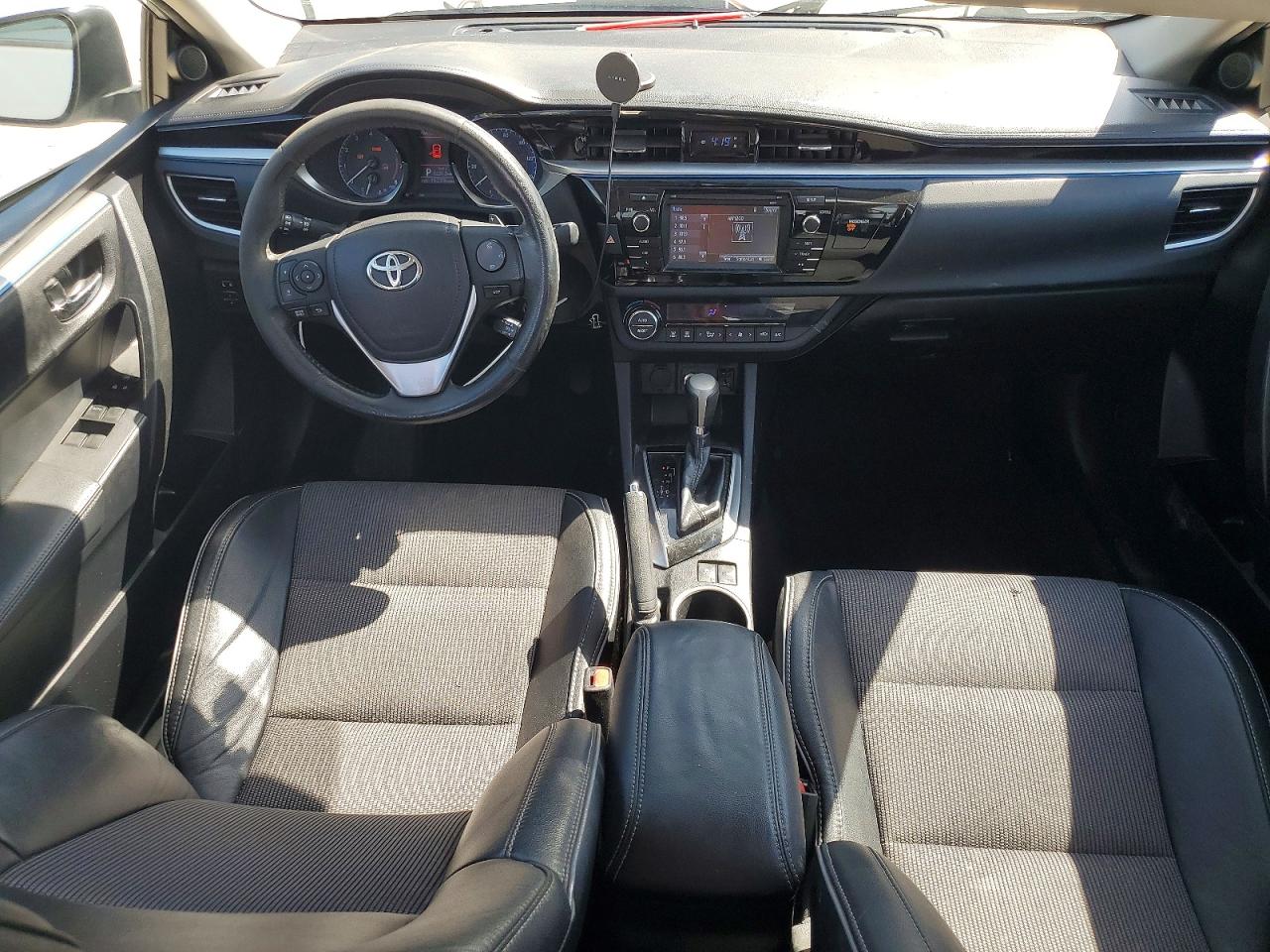 2016 TOYOTA COROLLA S PLUS photo 15