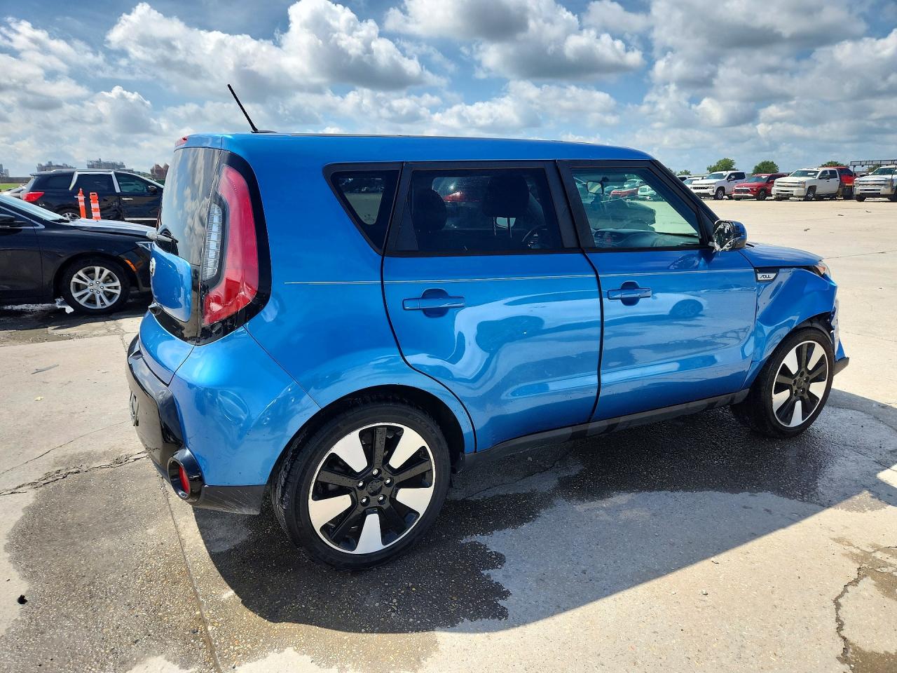 2016 KIA SOUL + photo 5