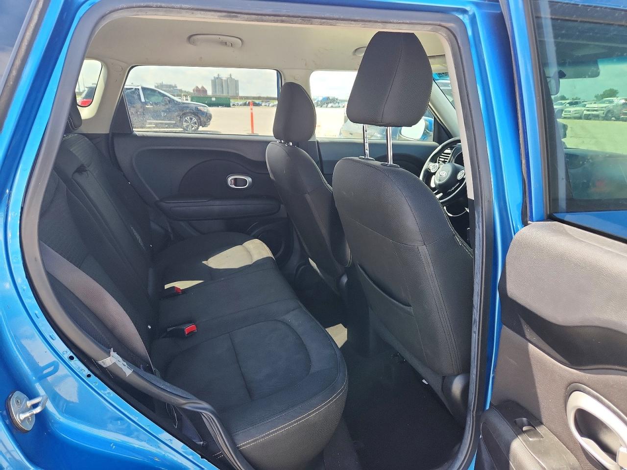 2016 KIA SOUL + photo 19