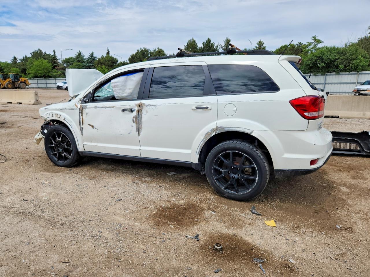 2015 DODGE JOURNEY SXT photo 2