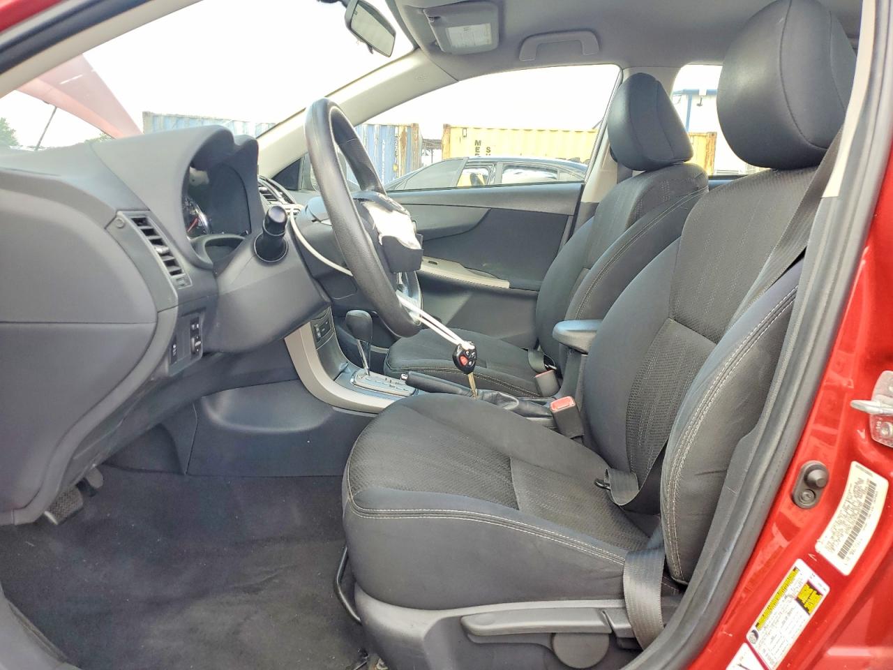 2012 TOYOTA COROLLA S photo 13