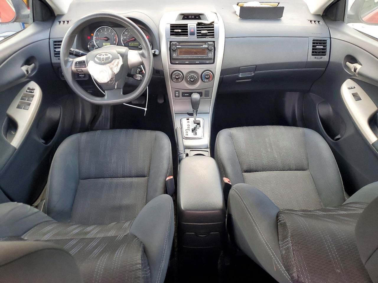2012 TOYOTA COROLLA S photo 15