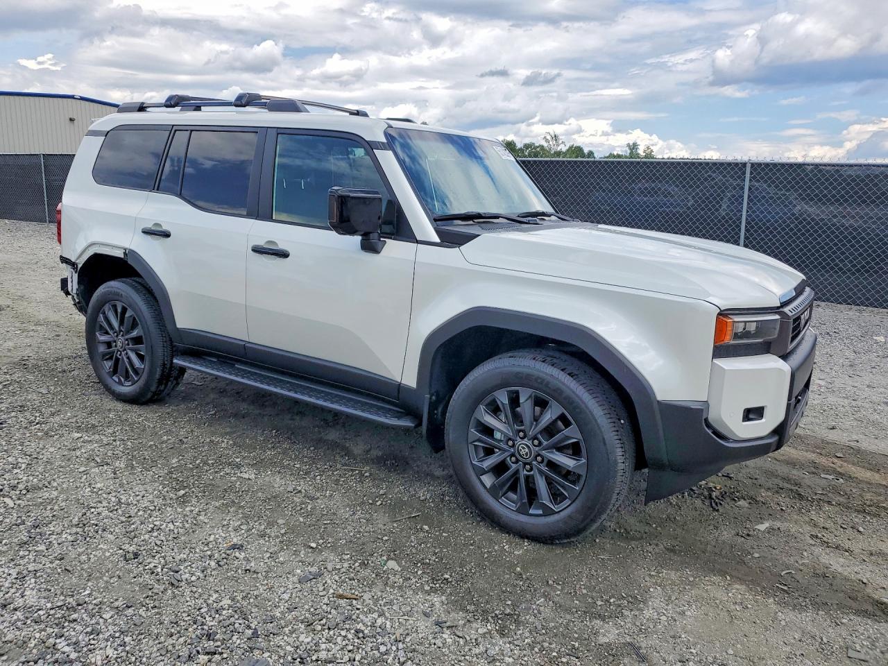 2025 TOYOTA LAND CRUISER BASE photo 7