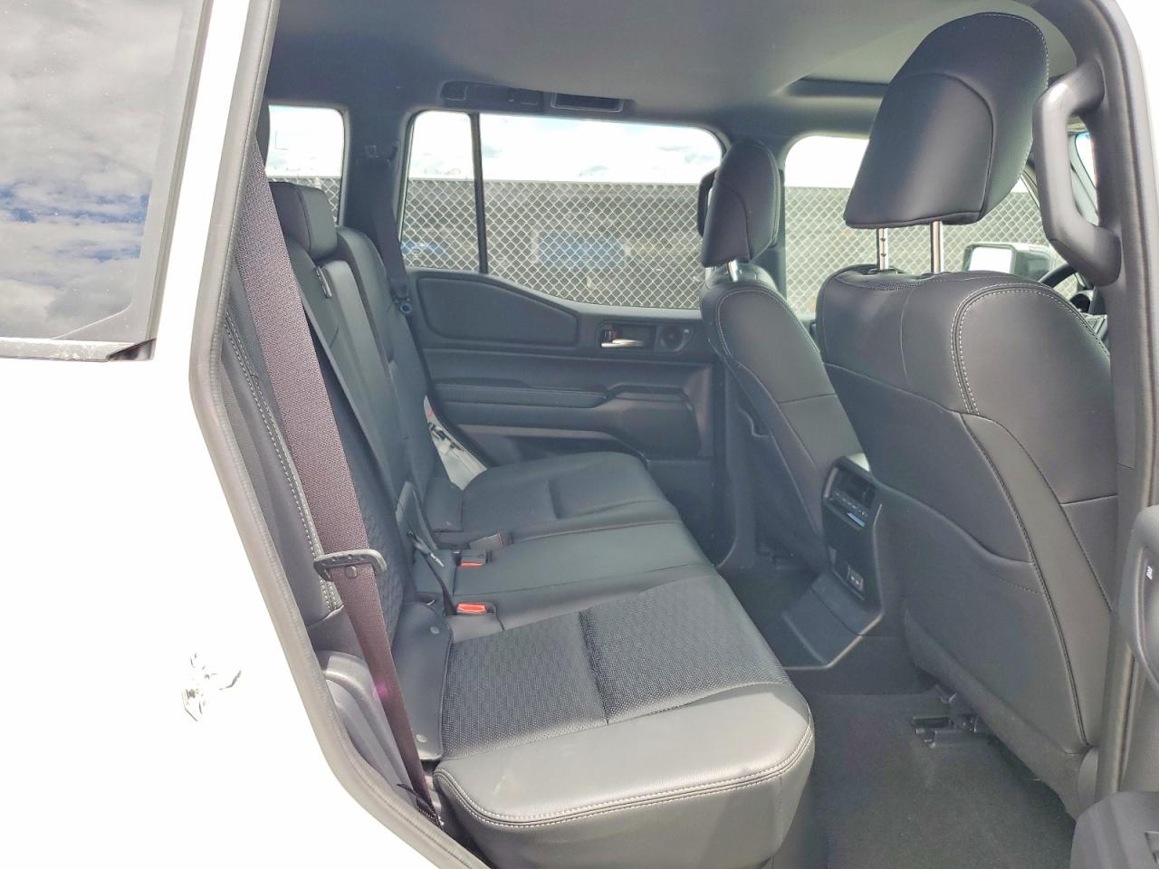 2025 TOYOTA LAND CRUISER BASE photo 19