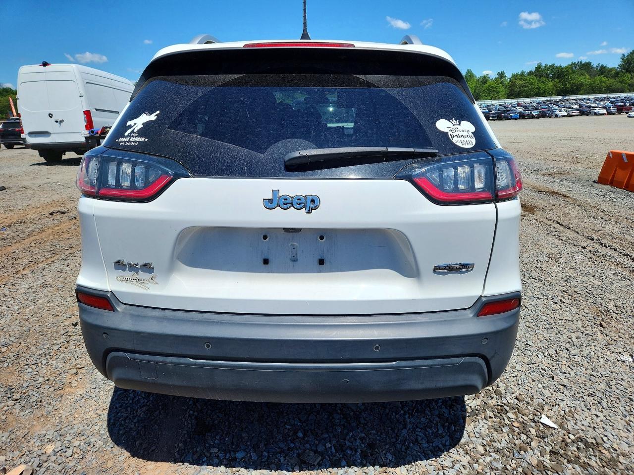 2019 JEEP CHEROKEE LATITUDE PLUS photo 16