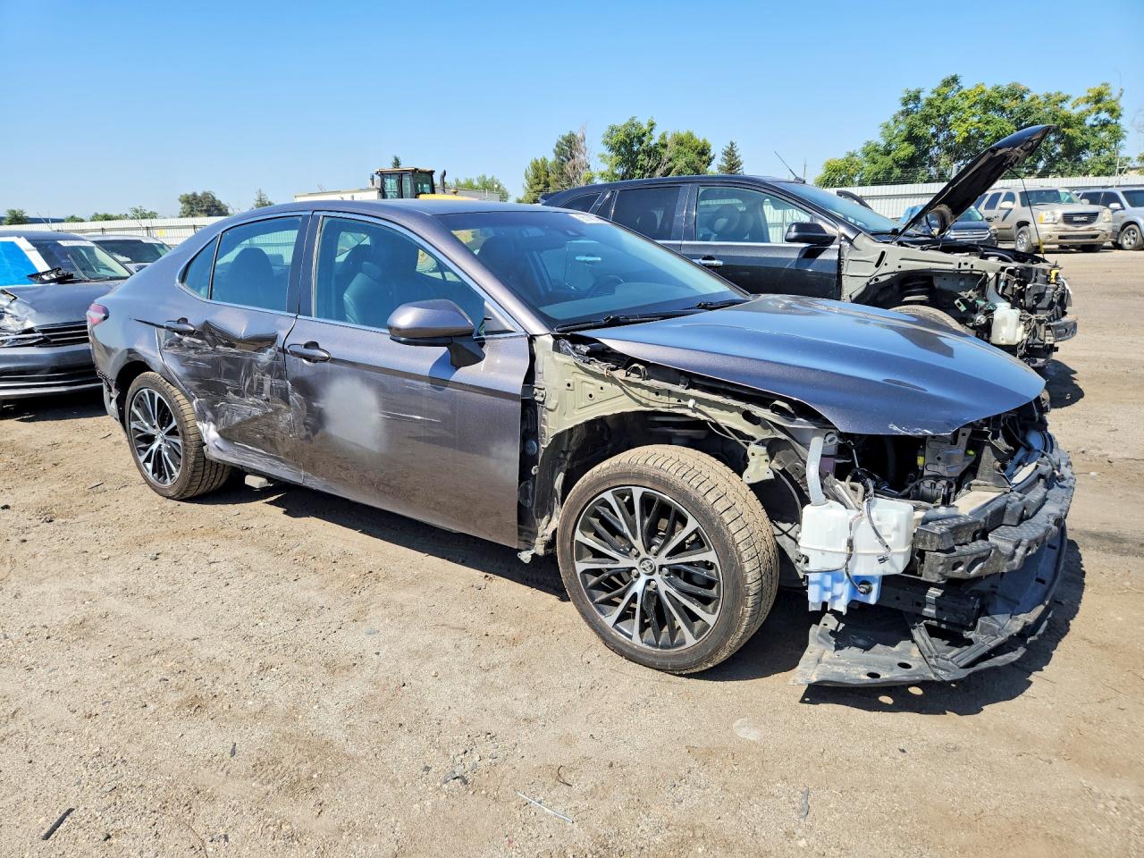 2019 TOYOTA CAMRY SE photo 10