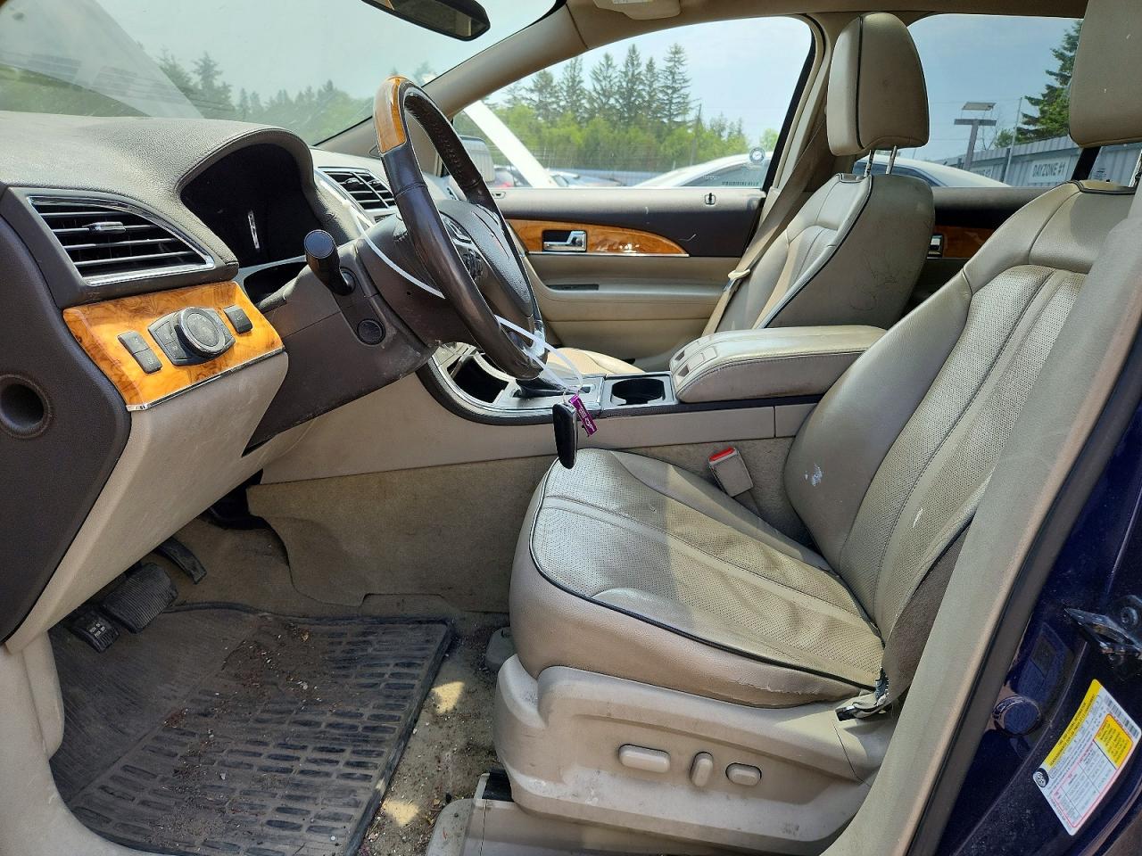 2011 LINCOLN MKX photo 13