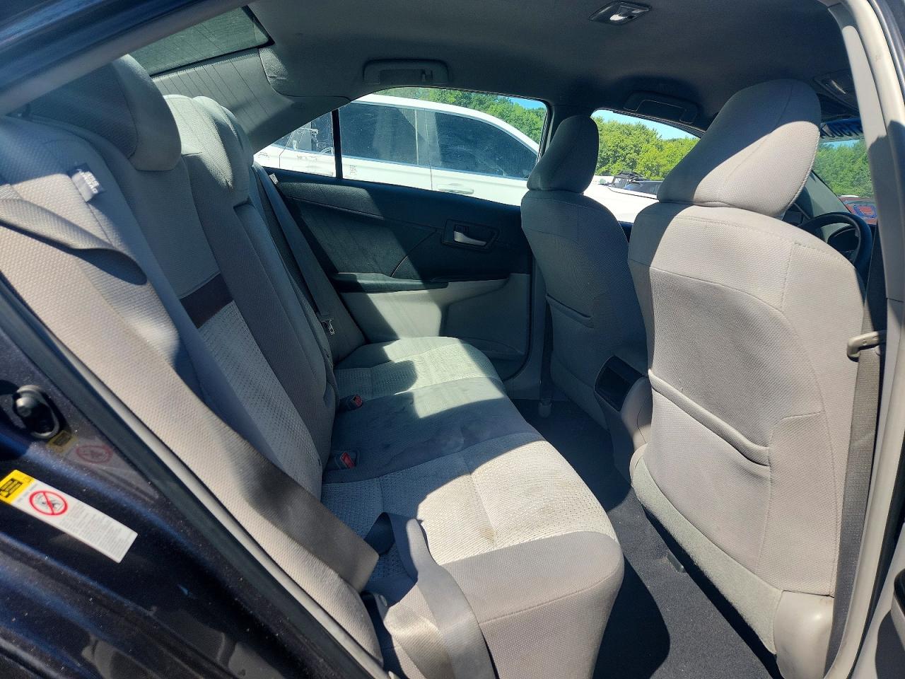 2012 TOYOTA CAMRY LE photo 21
