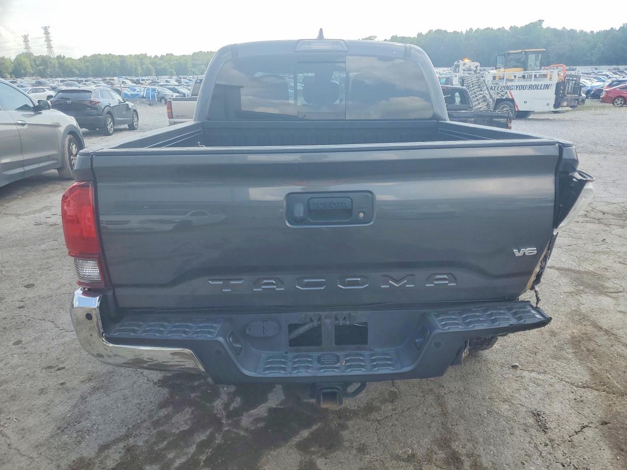 2019 TOYOTA TACOMA SR5 V6 photo 11