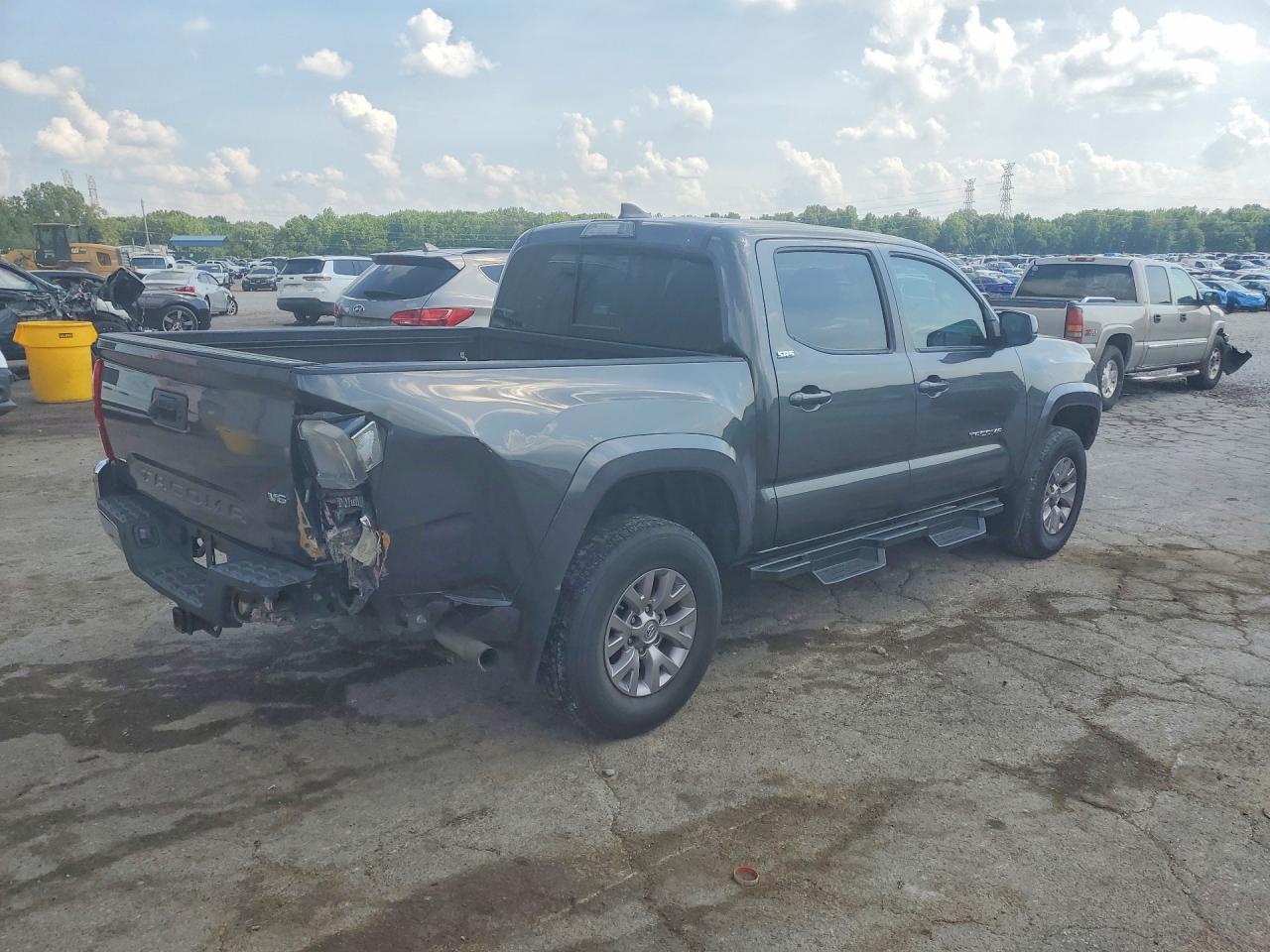 2019 TOYOTA TACOMA SR5 V6 photo 5
