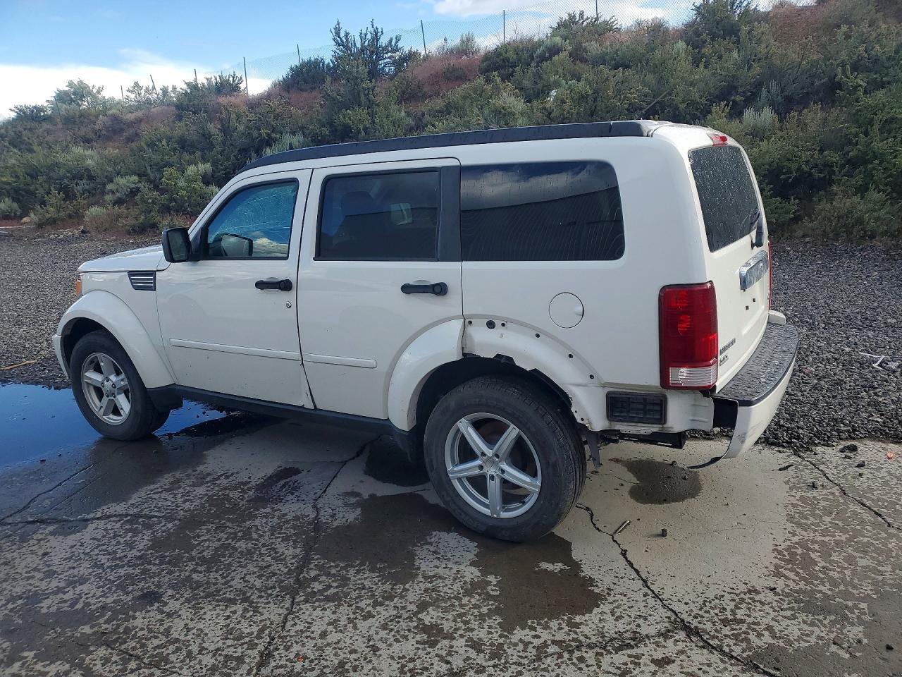 2007 DODGE NITRO SLT photo 3