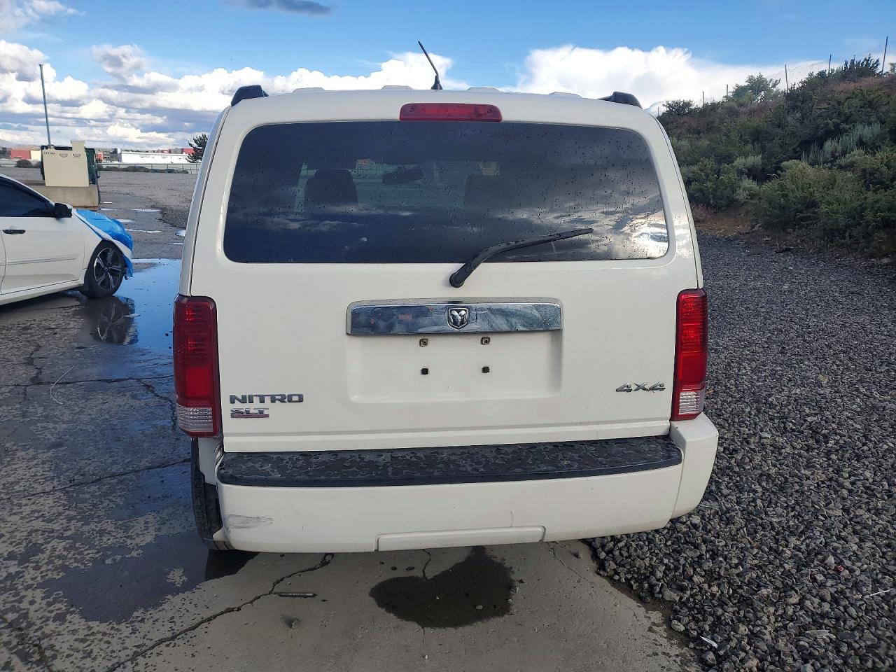 2007 DODGE NITRO SLT photo 11