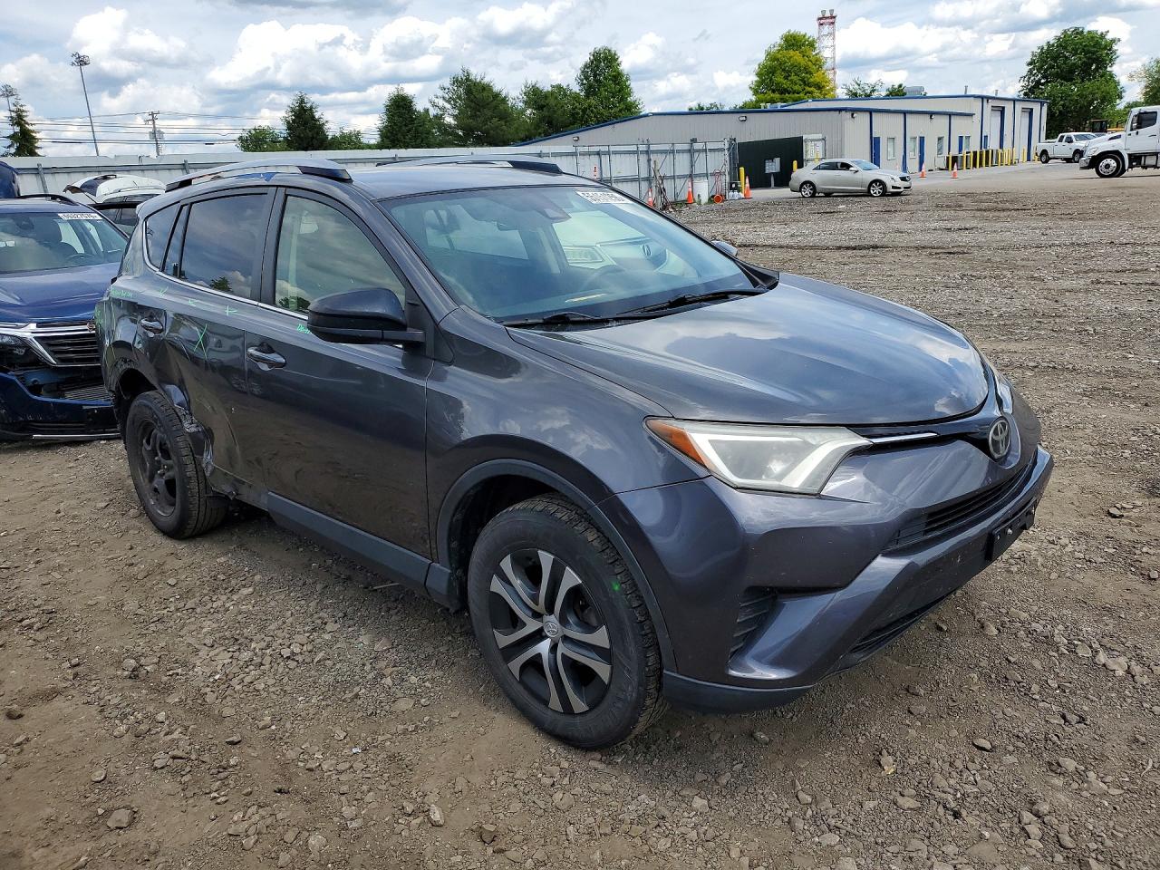 2017 TOYOTA RAV4 LE photo 4