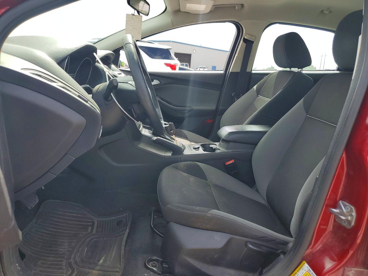 2014 FORD FOCUS SE photo 19