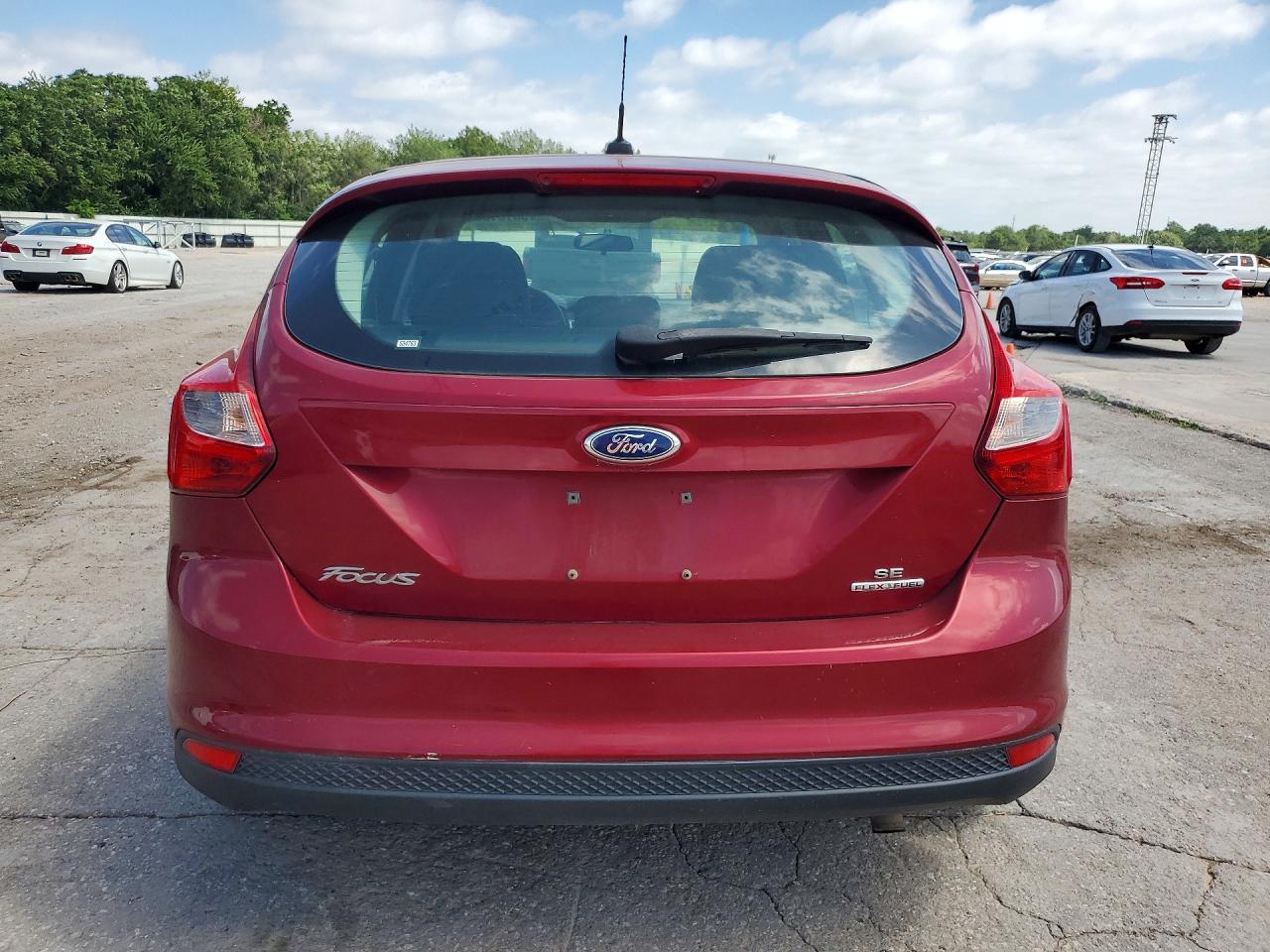 2014 FORD FOCUS SE photo 16