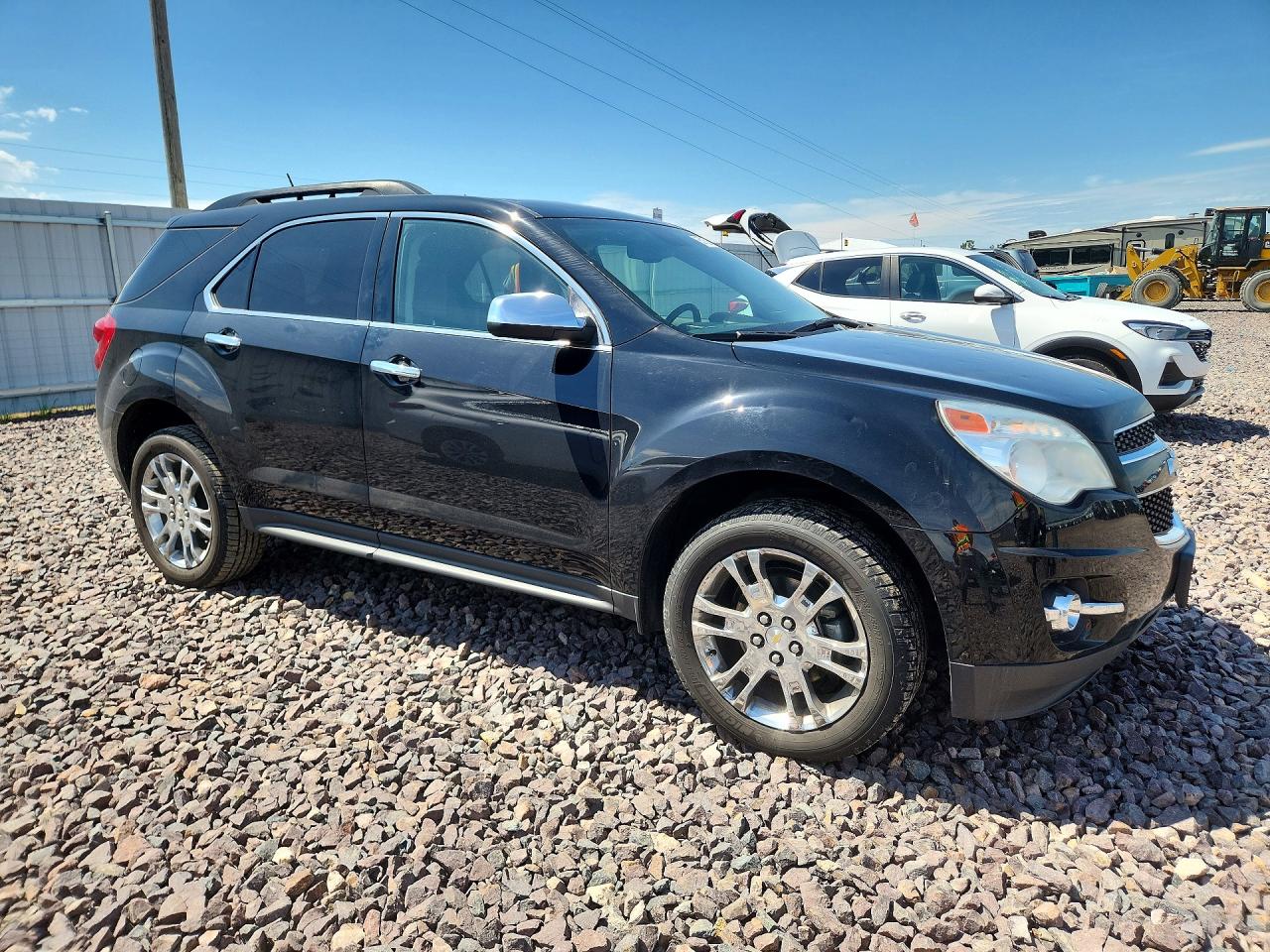 2015 CHEVROLET EQUINOX LT photo 4
