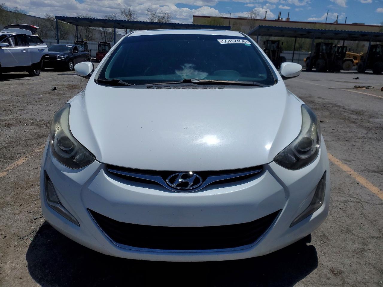 2015 HYUNDAI ELANTRA SE photo 9
