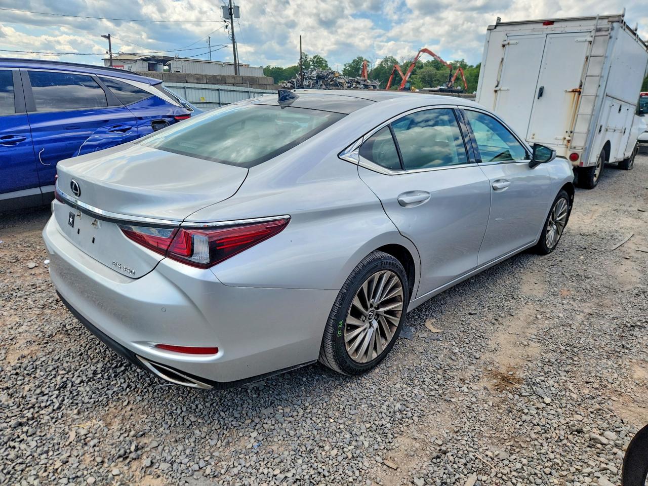 2019 LEXUS ES 350 photo 5
