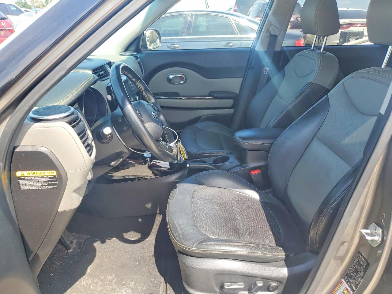 2016 KIA SOUL + photo 19