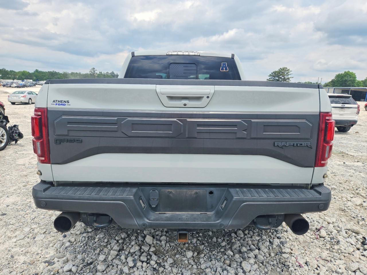 2017 FORD F150 RAPTOR photo 11