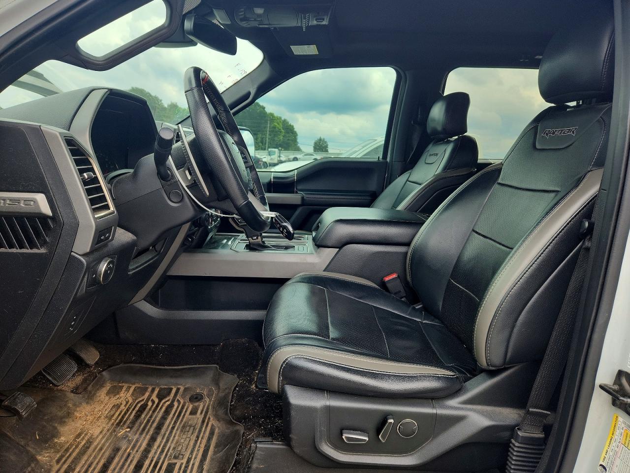 2017 FORD F150 RAPTOR photo 13