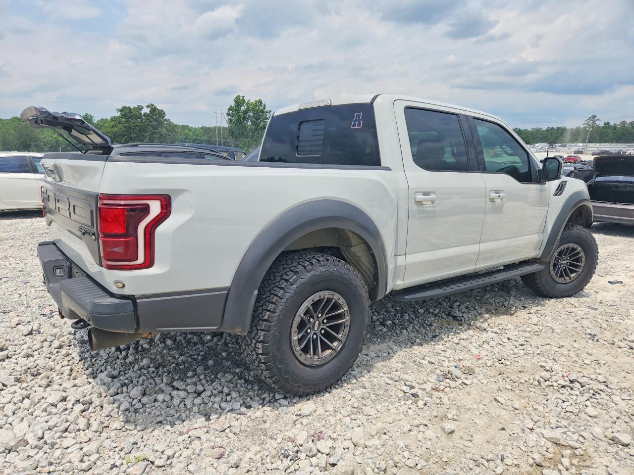 2017 FORD F150 RAPTOR photo 5