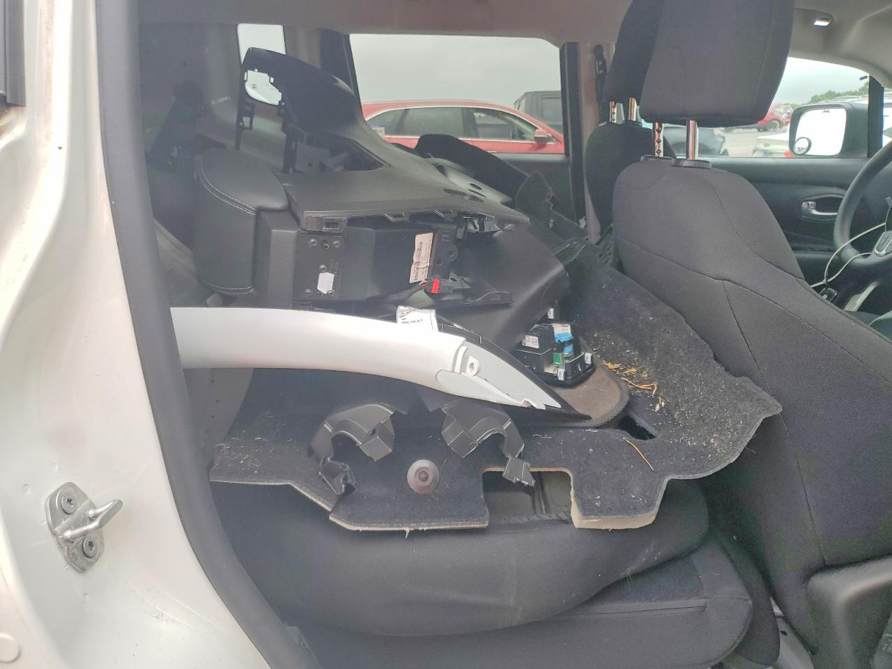 2023 JEEP RENEGADE LATITUDE photo 28