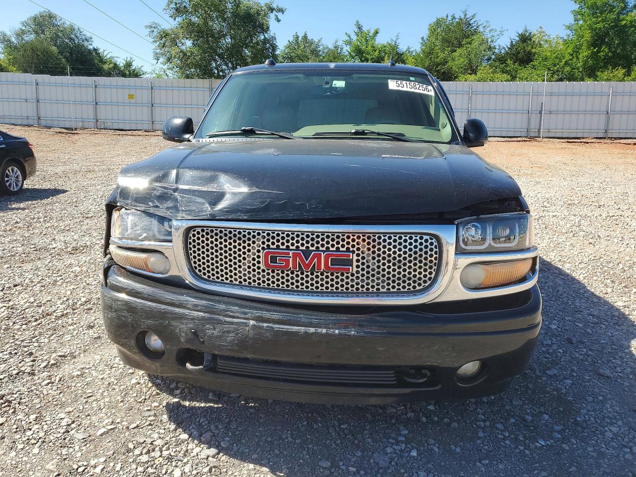2005 GMC YUKON XL DENALI photo 13