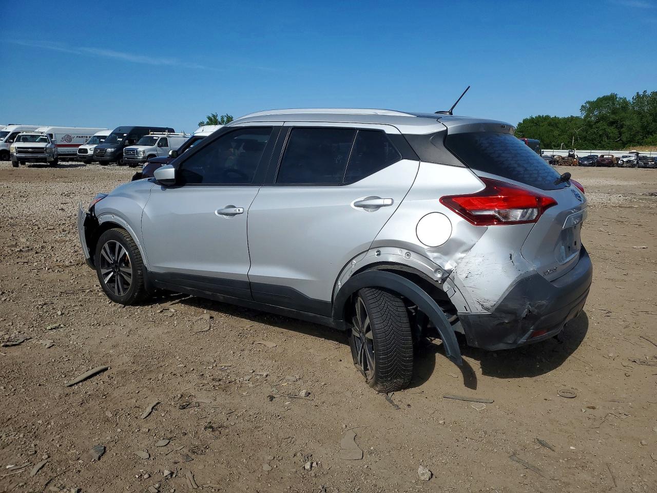 2019 NISSAN KICKS SV photo 3