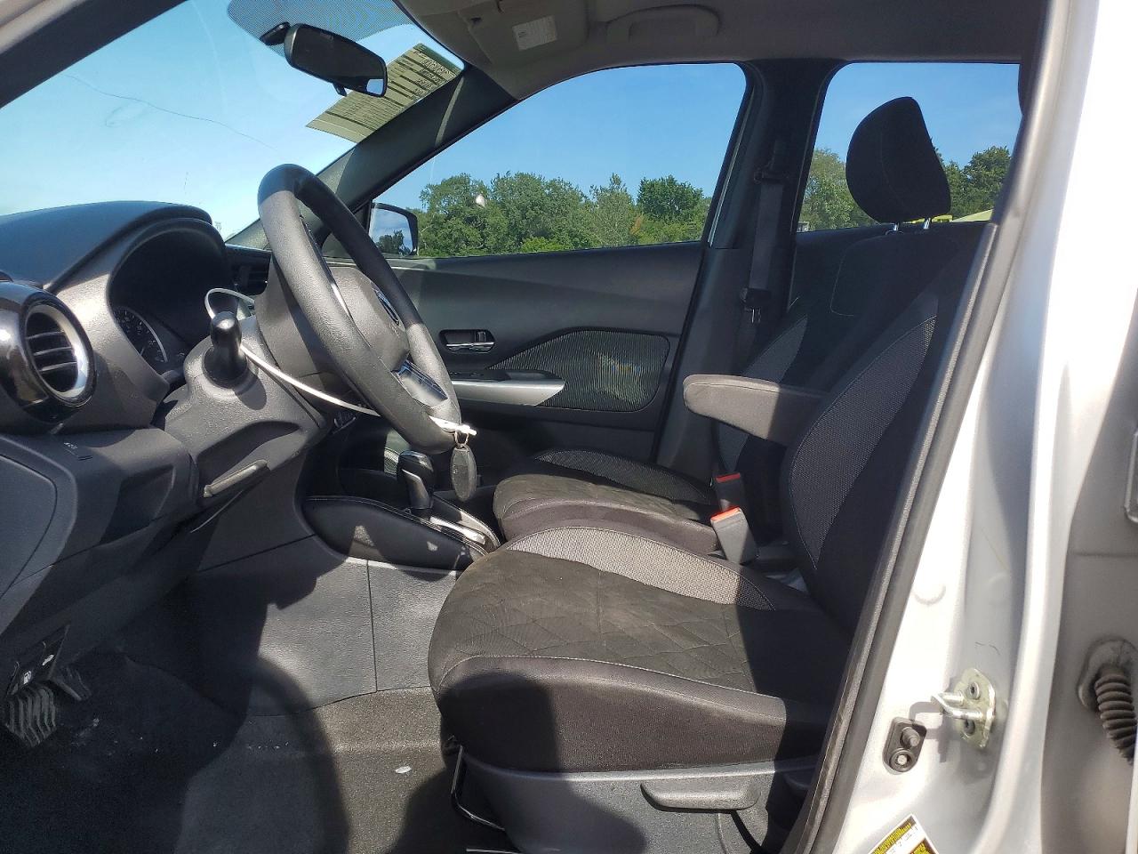 2019 NISSAN KICKS SV photo 13