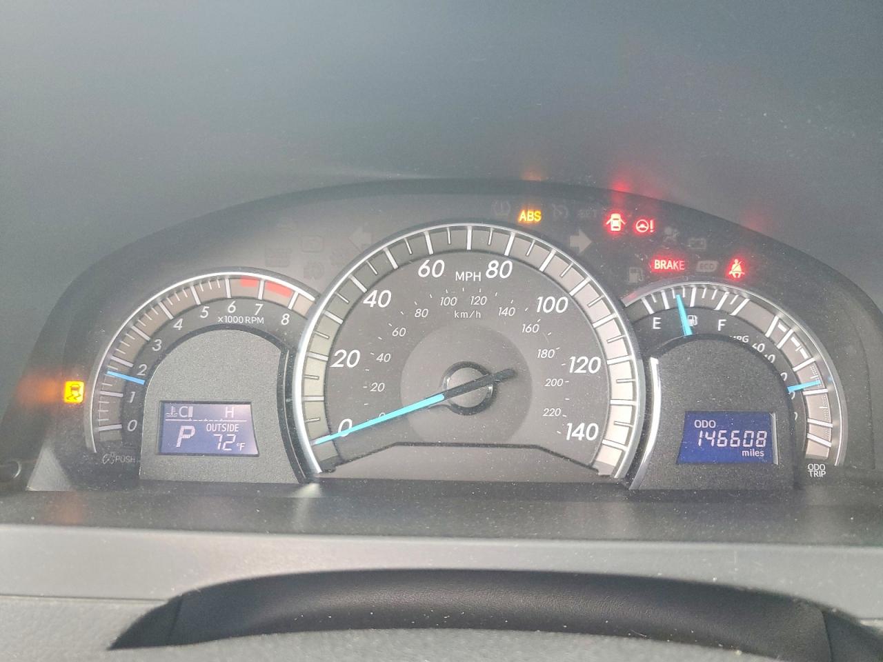 2012 TOYOTA CAMRY SE photo 17