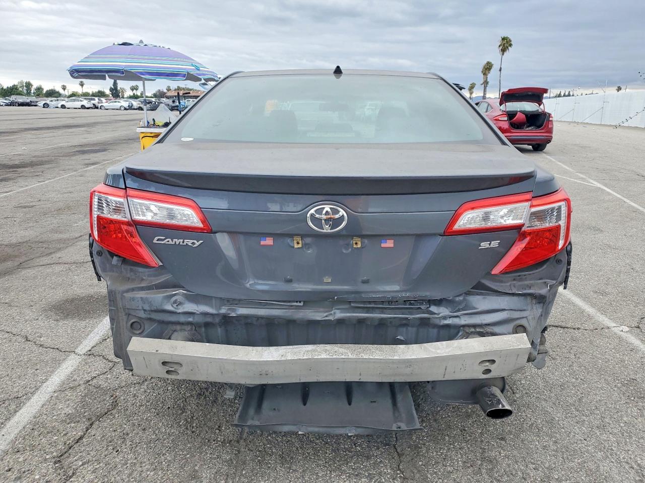 2012 TOYOTA CAMRY SE photo 11