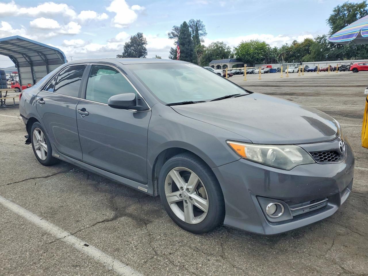 2012 TOYOTA CAMRY SE photo 7