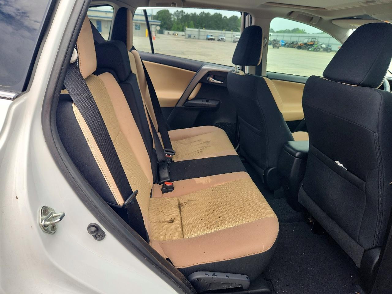 2017 TOYOTA RAV4 XLE photo 11