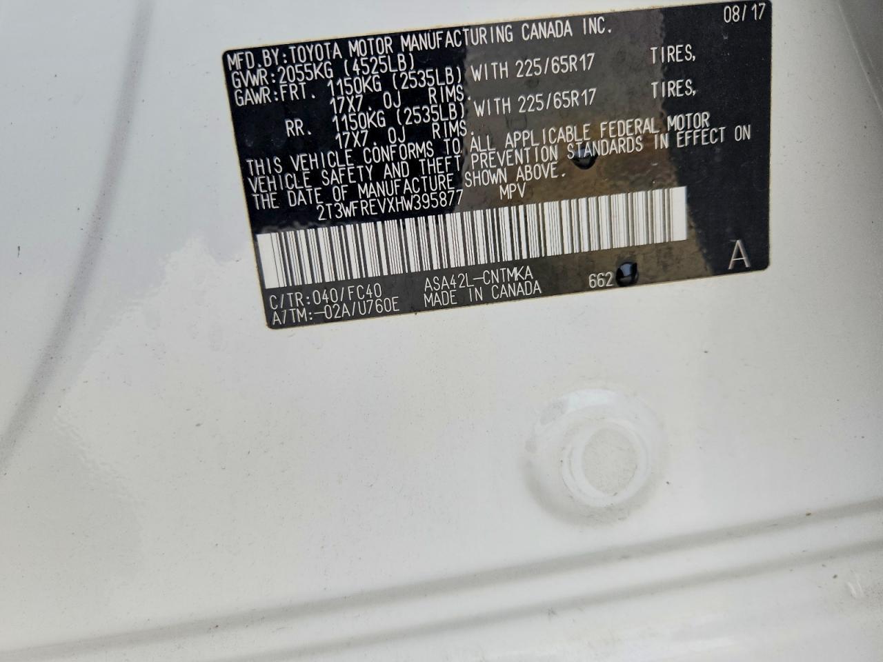 2017 TOYOTA RAV4 XLE photo 14