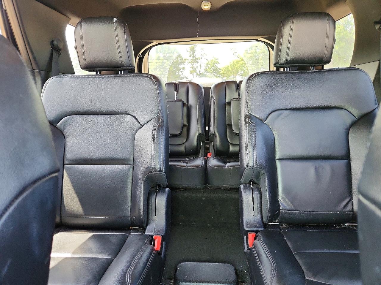 2017 FORD EXPLORER XLT photo 10