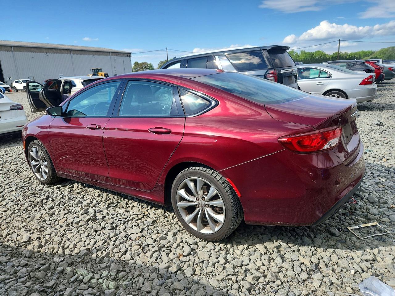 2015 CHRYSLER 200 S photo 4
