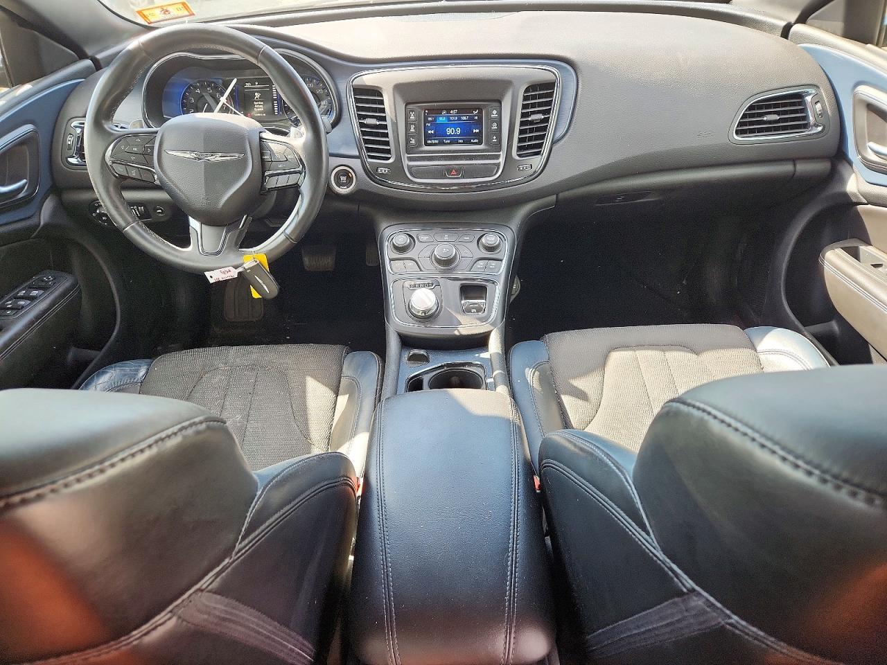 2015 CHRYSLER 200 S photo 22