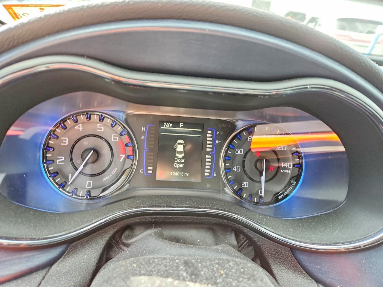 2015 CHRYSLER 200 S photo 25