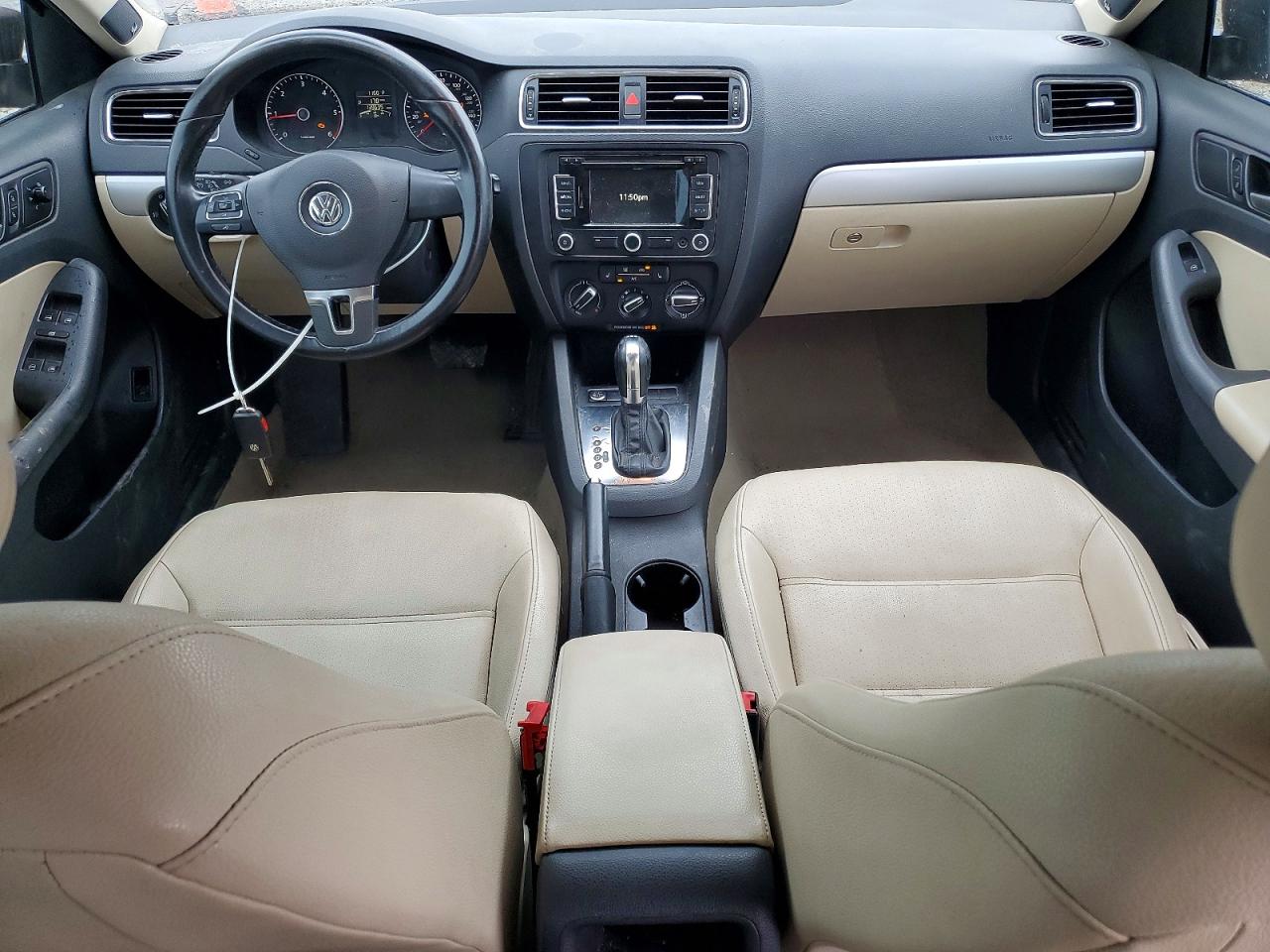 2012 VOLKSWAGEN JETTA TDI photo 22