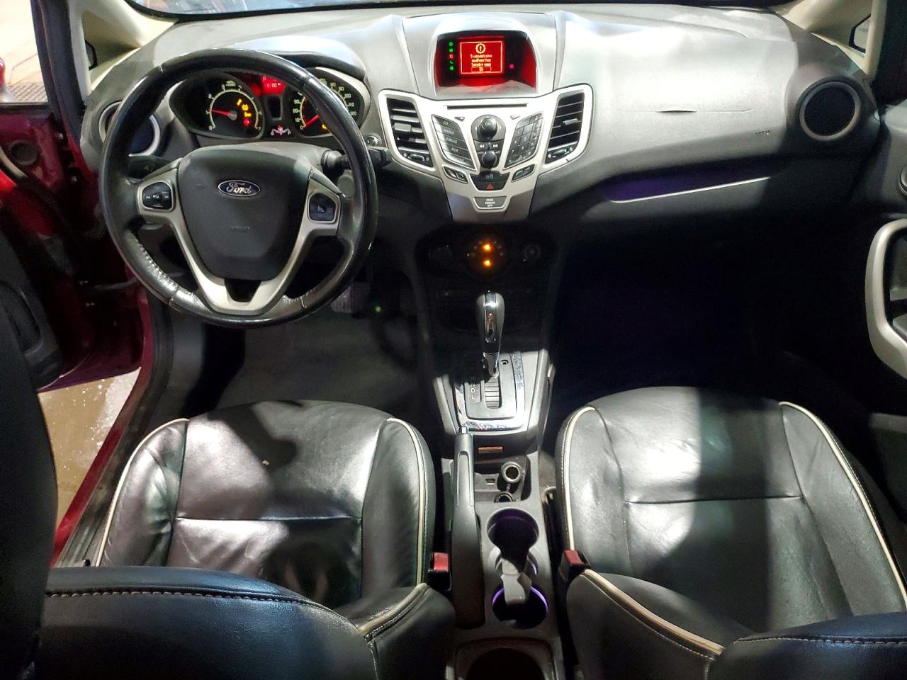 2011 FORD FIESTA SEL photo 8